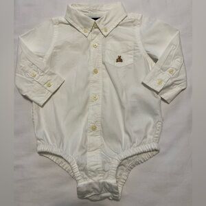 Baby GAP White Long Sleeve Button Down Shirt with Snap Bottom Boys’ 6-12 Months